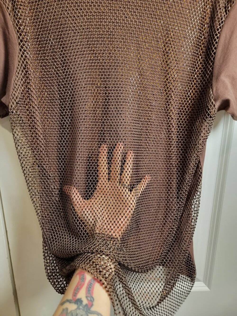 Elvis Presley Women’s Mesh Back Studded Graphic T-Shirt Medium NWOT from Buckle - Picture 4 of 4